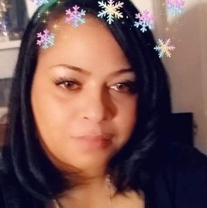 Meet your Posher, Chanel